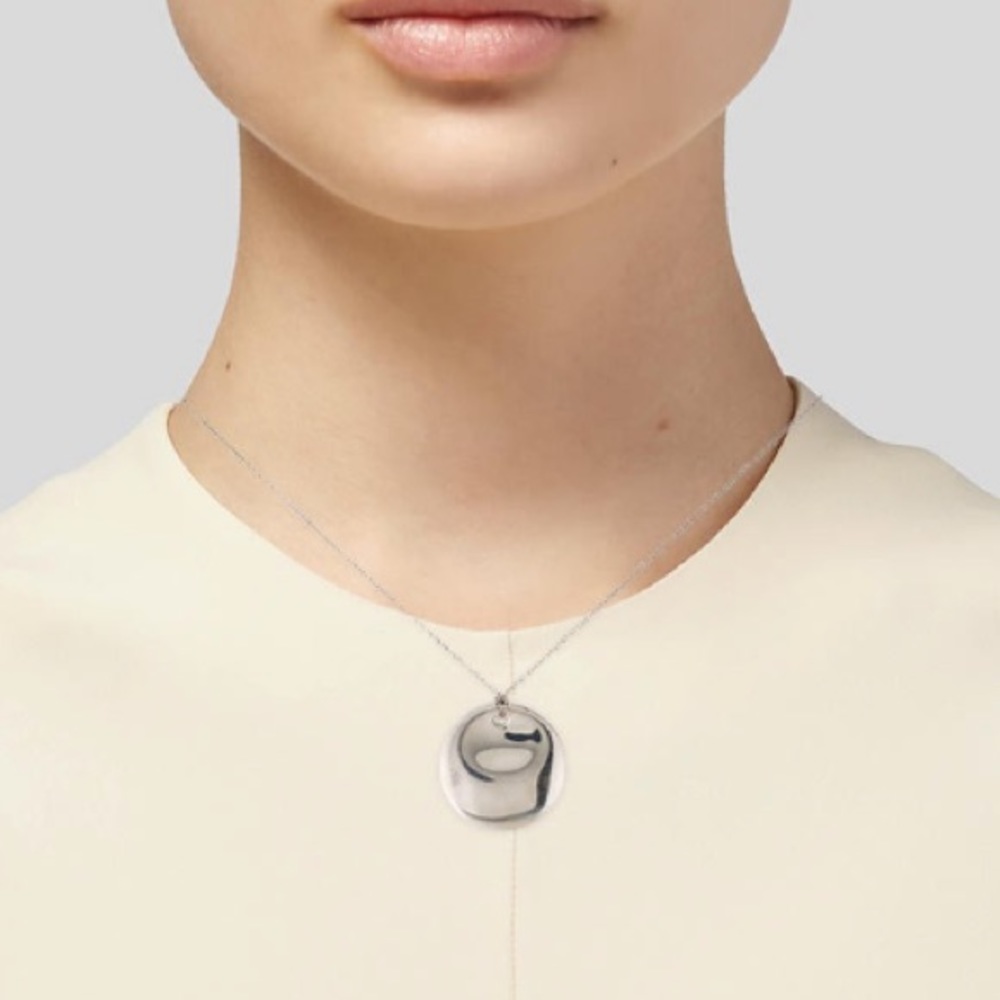 Tiffany & Co. Elsa Peretti Round Pendant Necklace